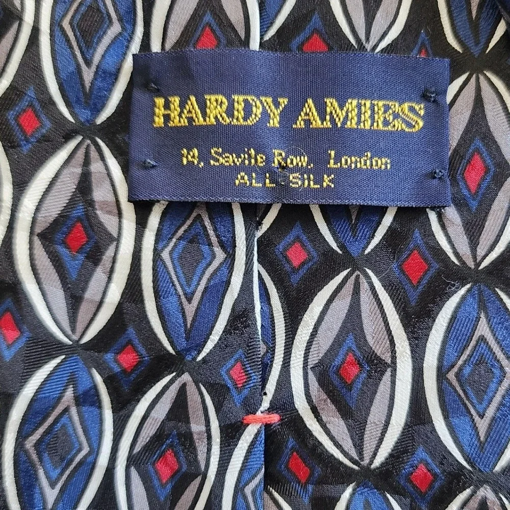 Hardy Amies hardy amies